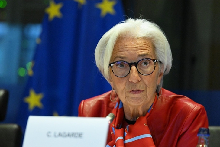 ECB Başkanı Christine Lagarde istifa iddialarına yanıt