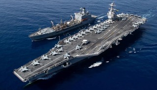 Trump'ın g&ouml;nderdiği u&ccedil;ak gemisi, Cebelitarık Boğazı'nı ge&ccedil;ti