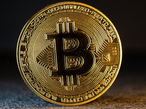 'Altının yerini almıyor' Zirveden y&uuml;zde 40 geriledi: Makro hikaye zayıfladı