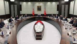 Kabine bug&uuml;n toplanacak: G&uuml;ndem yoğun!