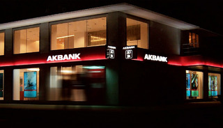 Akbank&rsquo;tan temett&uuml; kararı: Hisse başına 1,87 TL nakit dağıtılacak