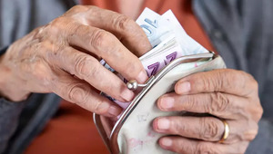Emeklilere 2026 Ramazan Bayramı ikramiyesi ka&ccedil; TL olacak? Kulis bilgisi sızdırıldı