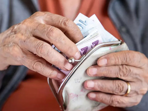 Emeklilere 2026 Ramazan Bayramı ikramiyesi ka&ccedil; TL olacak? Kulis bilgisi sızdırıldı