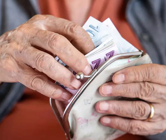 Emeklilere 2026 Ramazan Bayramı ikramiyesi ka&ccedil; TL olacak? Kulis bilgisi sızdırıldı