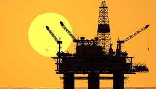 AB, Macaristan ve Slovakya'ya petrol akışını sağlamaya &ccedil;alışıyor