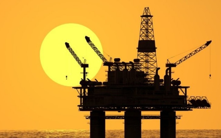 AB, Macaristan ve Slovakya'ya petrol akışını sağlamaya &ccedil;alışıyor