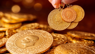 Savaş gerilimi gram altını 8 bin TL'ye yaklaştırdı! Bankalar makası a&ccedil;tı, fiyat farkı b&uuml;y&uuml;d&uuml;