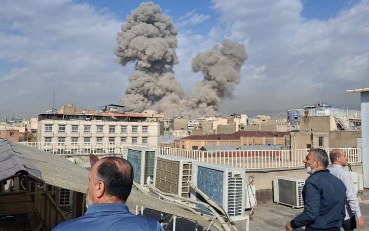 İran Ordusu duyurdu: ABD'nin Kuveyt'teki Ali es-Salem Hava &Uuml;ss&uuml;'n&uuml; f&uuml;zelerle hedef aldık 