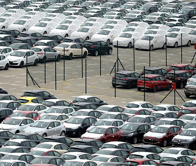 Otomotiv pazarı Şubat ayında frene bastı: Satışlar geriledi