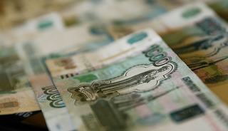 Rusya'da nakit d&ouml;viz &ccedil;ekimine y&ouml;nelik kısıtlamalar uzatıldı