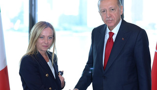 Cumhurbaşkanı Erdoğan'dan Meloni ile kritik g&ouml;r&uuml;şme