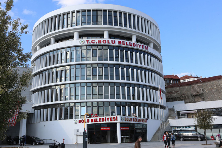 Tanju &Ouml;zcan g&ouml;revden uzaklaştırılmıştı! Bolu Belediyesi Başkanvekili belli oldu