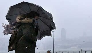 Meteoroloji'den peş peşe uyarılar: Sıcaklıklar d&uuml;ş&uuml;yor, kar ve &ccedil;ığ riski geliyor!