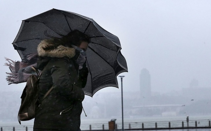 Meteoroloji'den peş peşe uyarılar: Sıcaklıklar d&uuml;ş&uuml;yor, kar ve &ccedil;ığ riski geliyor!