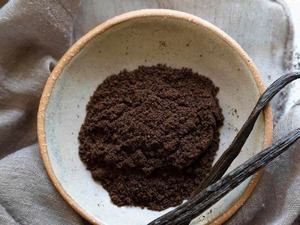 Altın bile yanında ucuz kalıyor: Gramı binlerce liraya &ccedil;ıkıyor! Fiyatlar dudak u&ccedil;uklatıyor 