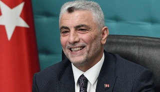 Bakan Bolat: "Gana ile ticaret hacmi 844 milyon dolara y&uuml;kseldi"