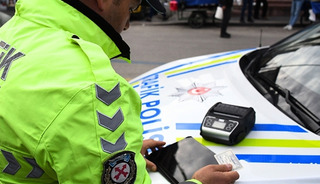 Trafikte bunu yapan yandı! 9 kademeli sisteme ge&ccedil;ildi: Cezası 30 bin TL'ye kadar &ccedil;ıkıyor