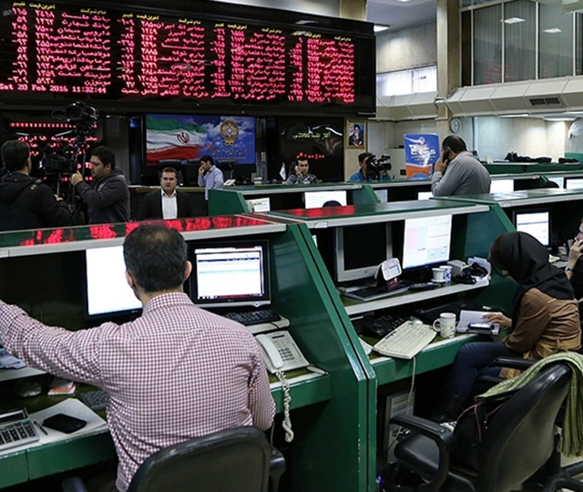 Savaşın ardından İran'dan kritik borsa kararı