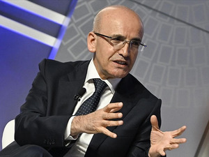 Sert y&uuml;kselen petrol fiyatları i&ccedil;in Bakan Şimşek'ten a&ccedil;ıklama! "Gerekli tedbirleri alıyoruz"