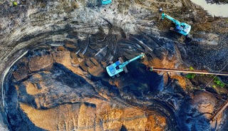 Cengiz Holding'den dev hamle: 1,5 milyar dolara altın madeni satın alıyor