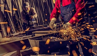 2026'ya eksi giriş: Sanayi &uuml;retimi hem aylık hem yıllık d&uuml;ş&uuml;şte