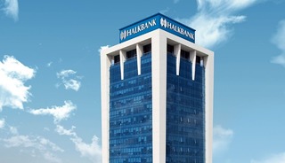 Halkbank (HALKB) hisselerinde neler oluyor? Tavanı g&ouml;rd&uuml;, devre kesti