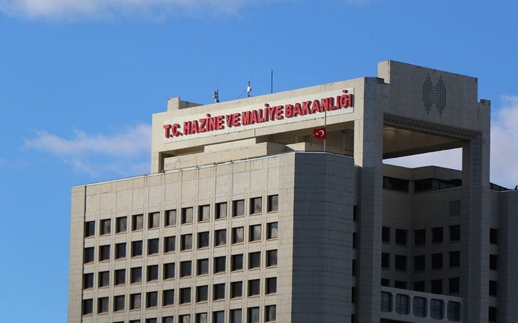 Hazine iki ihaleyle 45,6 milyar lira bor&ccedil;landı