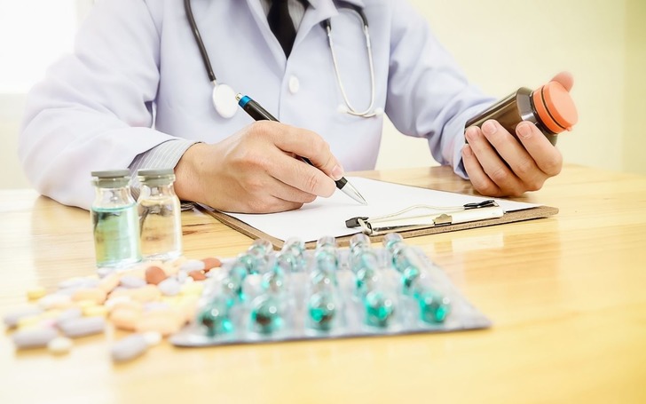 AYM'den, eczacılar hakkındaki disiplin cezalarına ilişkin d&uuml;zenlemeye iptal