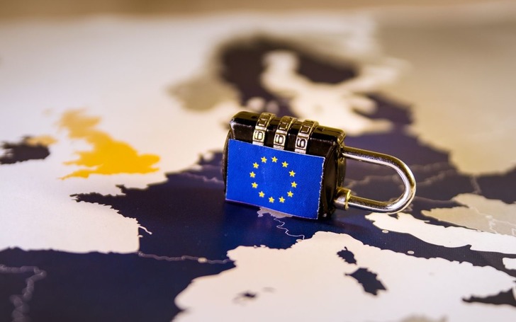 AB'den, ABD'ye Rus petrol&uuml; &ccedil;ağrısı! "Tavan fiyat devam etsin"