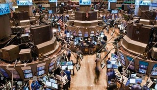 New York borsası ABD'nin enflasyon verisinin ardından karışık seyirle a&ccedil;ıldı