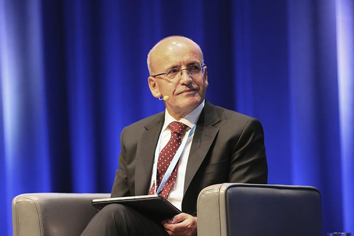 Bakan Şimşek'ten cari a&ccedil;ık mesajı! 'Ekonomimizin şoklara karşı dayanıklılığı arttı'