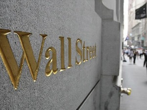 Savaş ortamında Wall Street'te satış baskısı hakim oldu