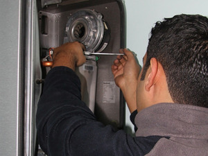 Eskiden &uuml;cretsizdi, şimdi bedeli binlerce liraya &ccedil;ıkıyor! Servislerde g&ouml;r&uuml;lmemiş uygulama