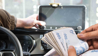 Bakanlık açıkladı! Araçlarda multimedya ekran cezası durduruldu