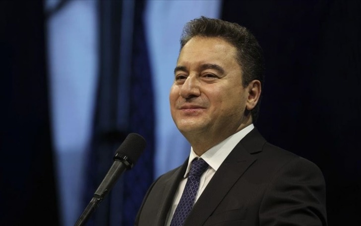 Ali Babacan: "Enflasyonun y&uuml;zde 20'nin altına inmesi artık hayal"