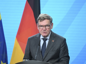 Bakan a&ccedil;ıkladı: Almanya, H&uuml;rm&uuml;z'de askeri operasyona katılacak mı?