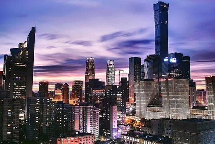 &Ccedil;in'de konut fiyatlarındaki d&uuml;ş&uuml;ş s&uuml;r&uuml;yor