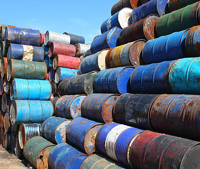 Petrol 100 doları aştı! IEA'dan 400 milyon varillik m&uuml;dahale