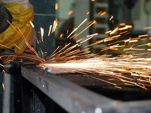 ABD'de sanayi &uuml;retimi ge&ccedil;en ay beklentileri aştı