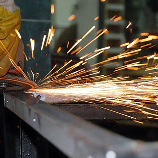 ABD'de sanayi &uuml;retimi ge&ccedil;en ay beklentileri aştı