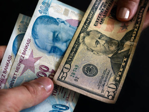 Dolar karşısında tek kazanan oldu! T&uuml;rk Lirası rakiplerine fark attı