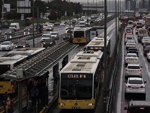 İBB&rsquo;den a&ccedil;ıklama geldi: Toplu taşıma &uuml;cretsiz olacak