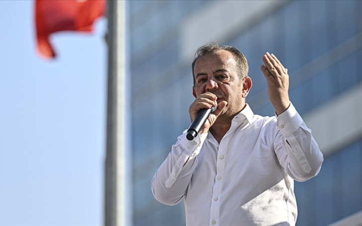 Tanju &Ouml;zcan ve 3 sanık hakkında şantaj davası başlatıldı