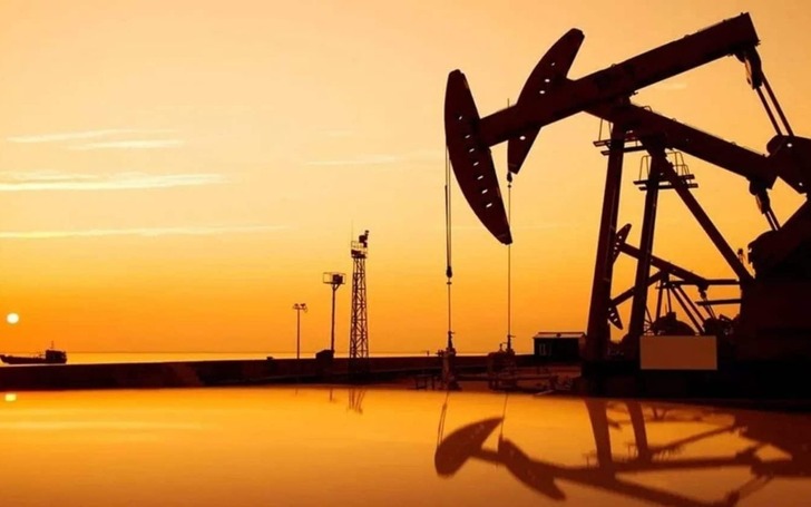 Brent petrol&uuml;n varili 108,28 dolardan işlem g&ouml;r&uuml;yor