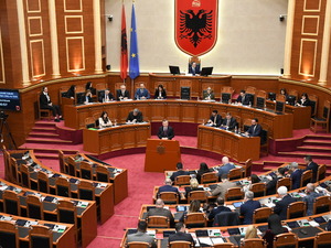 Arnavutluk'tan İran'a "ter&ouml;r&uuml; destekleyen devlet" kararı