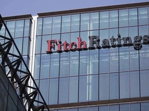 Fitch dolar i&ccedil;in g&uuml;ncel tahminini a&ccedil;ıkladı: &ldquo;Yıl sonu 50 TL seviyesi&rdquo;