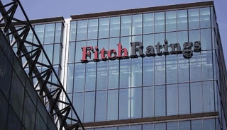 Fitch Dolar İ&ccedil;in G&uuml;ncel Tahminini A&ccedil;ıkladı: &ldquo;Yıl Sonu 50 TL Seviyesi&rdquo;
