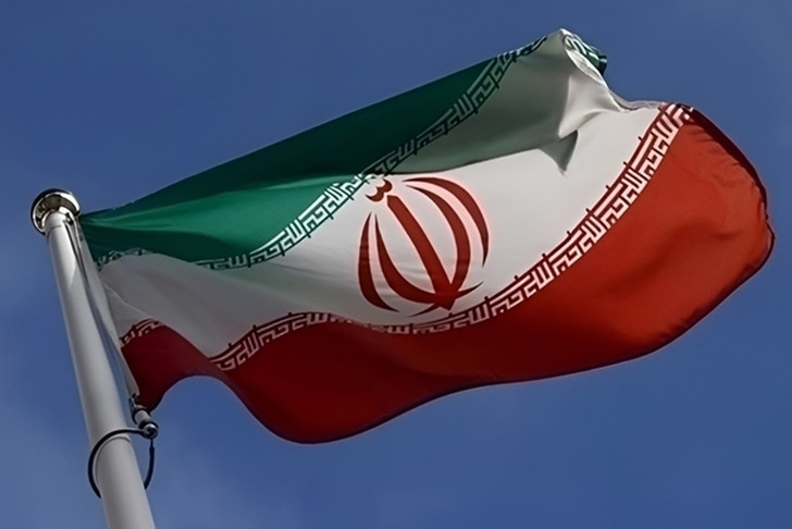 İran'dan dikkat &ccedil;eken hamle! Savaşın ortası asgari &uuml;crete y&uuml;zde 60 zam yaptılar