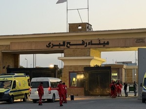 İsrail, Refah Sınır Kapısı&rsquo;nı yeniden a&ccedil;tı