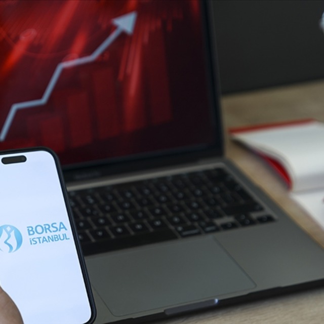 İstanbul'daki borsa yatırımcılarının toplam portf&ouml;y değeri 4 trilyon lirayı aştı